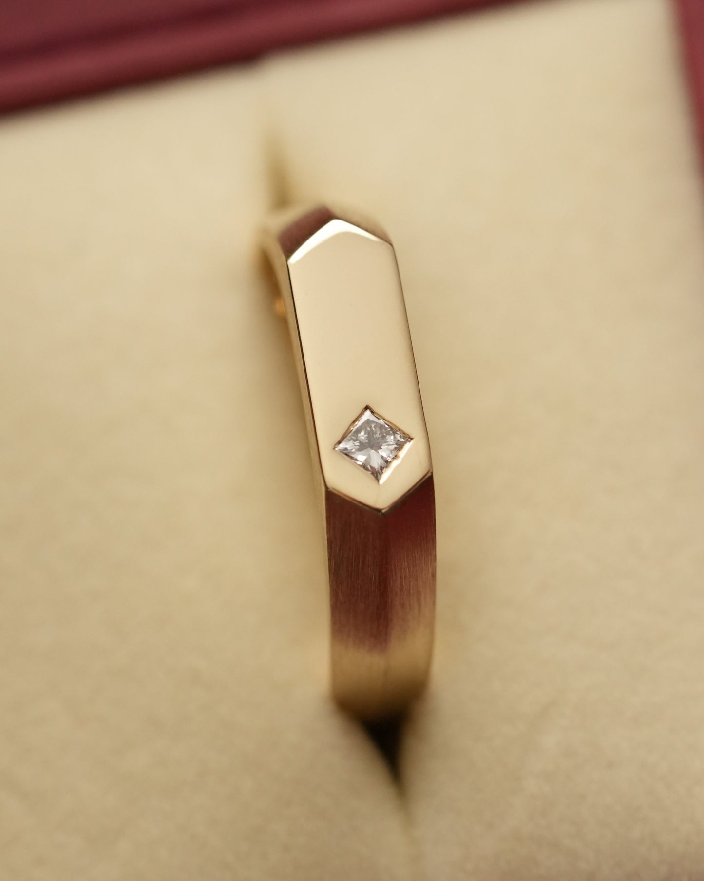 'No. 16' Square Diamond