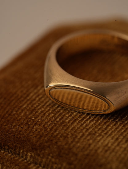 'No. 8' Solid Gold Ring